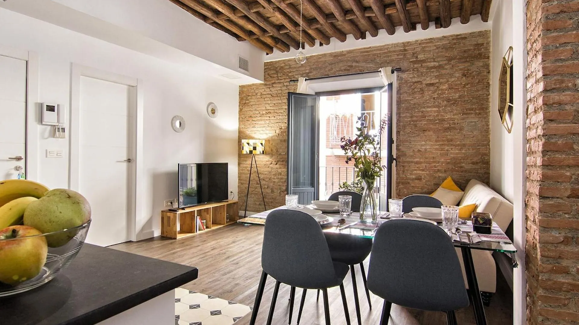 Chezmoihomes Sweet & Trendy Nest In Granada Center For 6 Испания