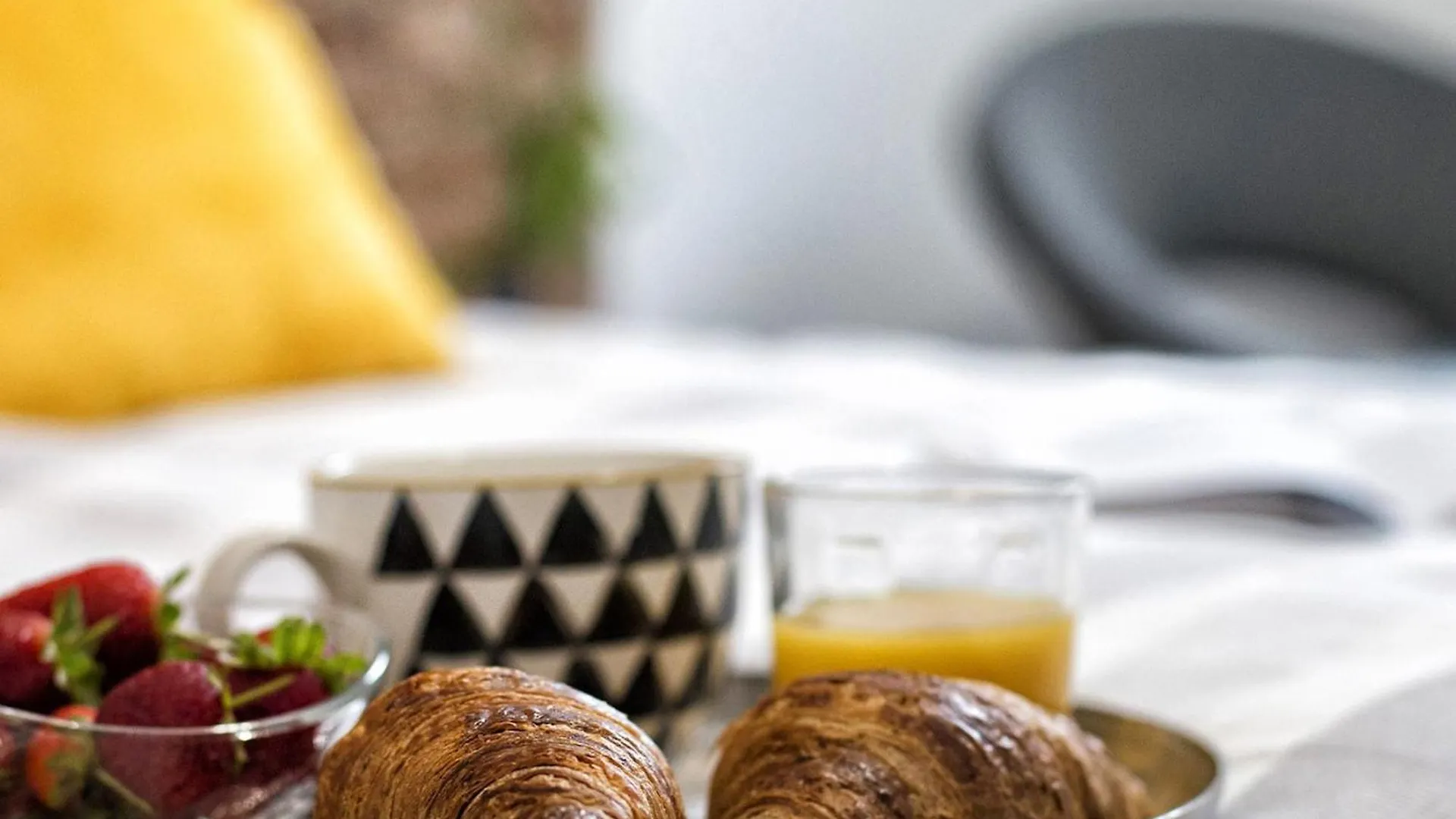 Chezmoihomes Sweet & Trendy Nest In Granada Center For 6 Апартаменты