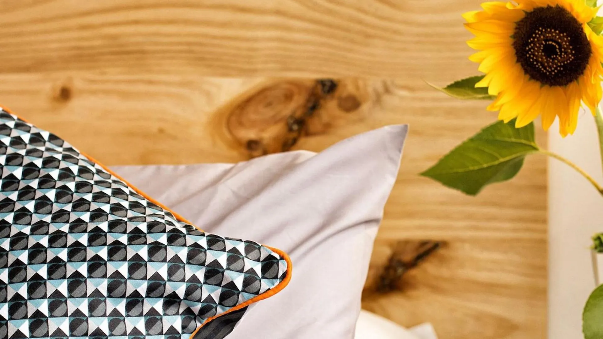 Chezmoihomes Sweet & Trendy Nest In Granada Center For 6 Апартаменты